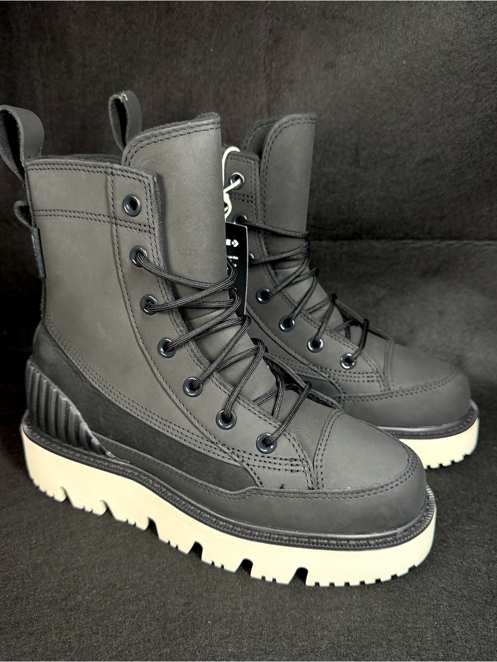 Chuck 70 Rugged Waterproof Boot | Sz 6